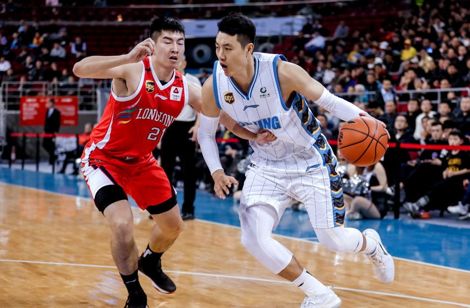 连胜势头难挡!篮球豪取十连胜 连胜势头难挡!篮球豪取十连胜