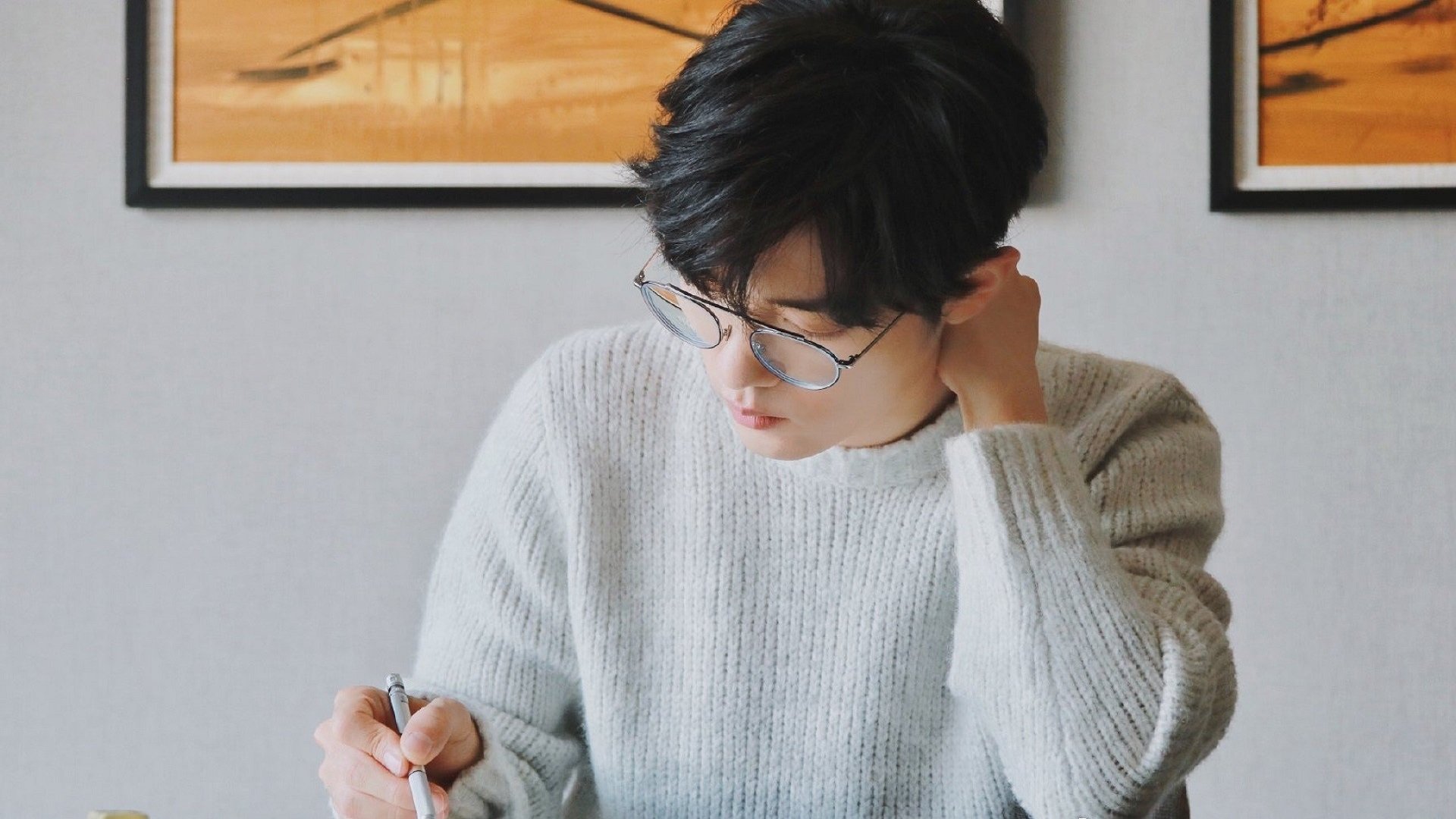 爱游戏APP-佩雷兹状态火热，法拉利险胜哈斯车队