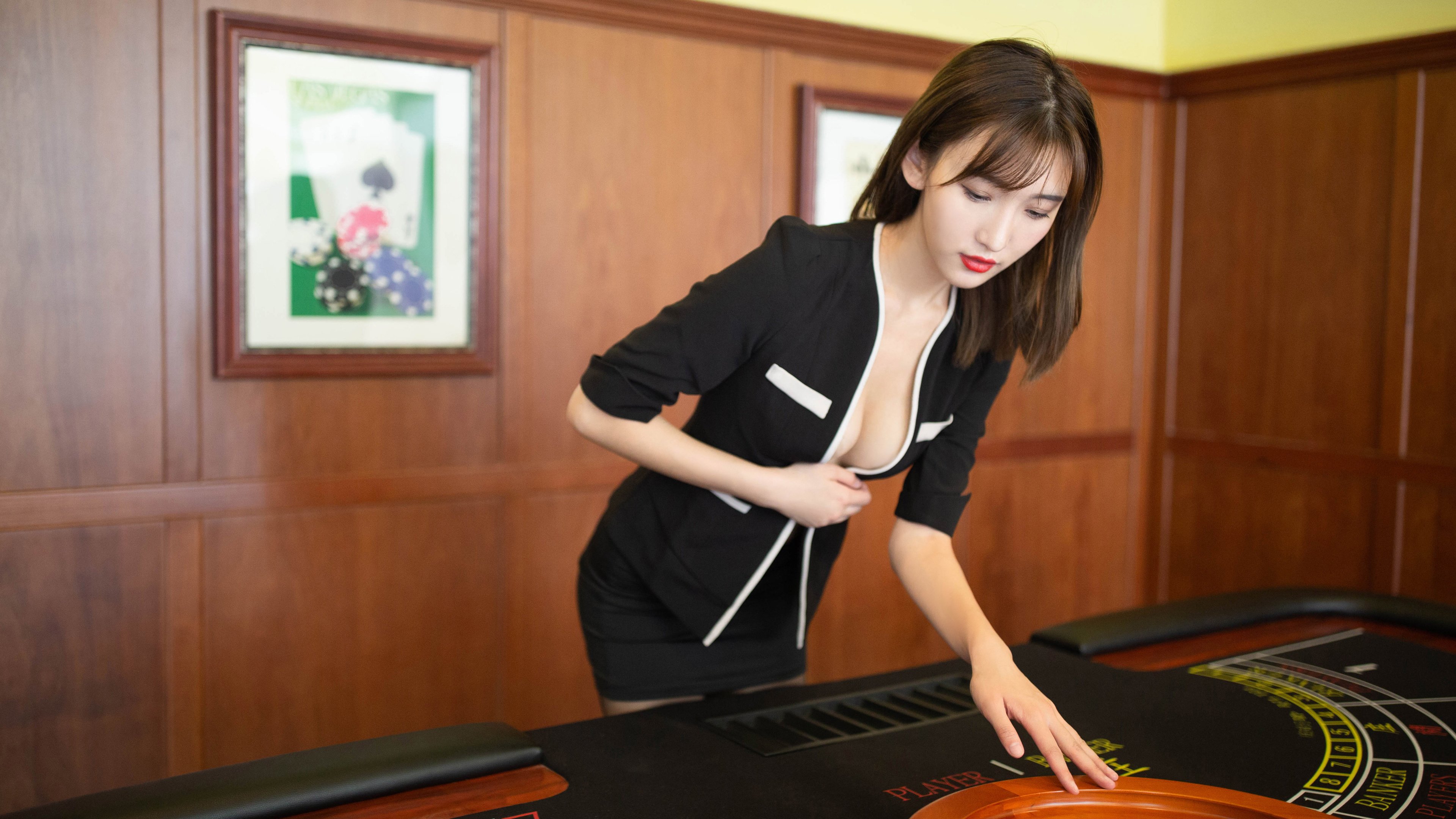 爱游戏官方入口-跨界接管，当拉什福德手握方向盘，挪威童话驶入F1赛道