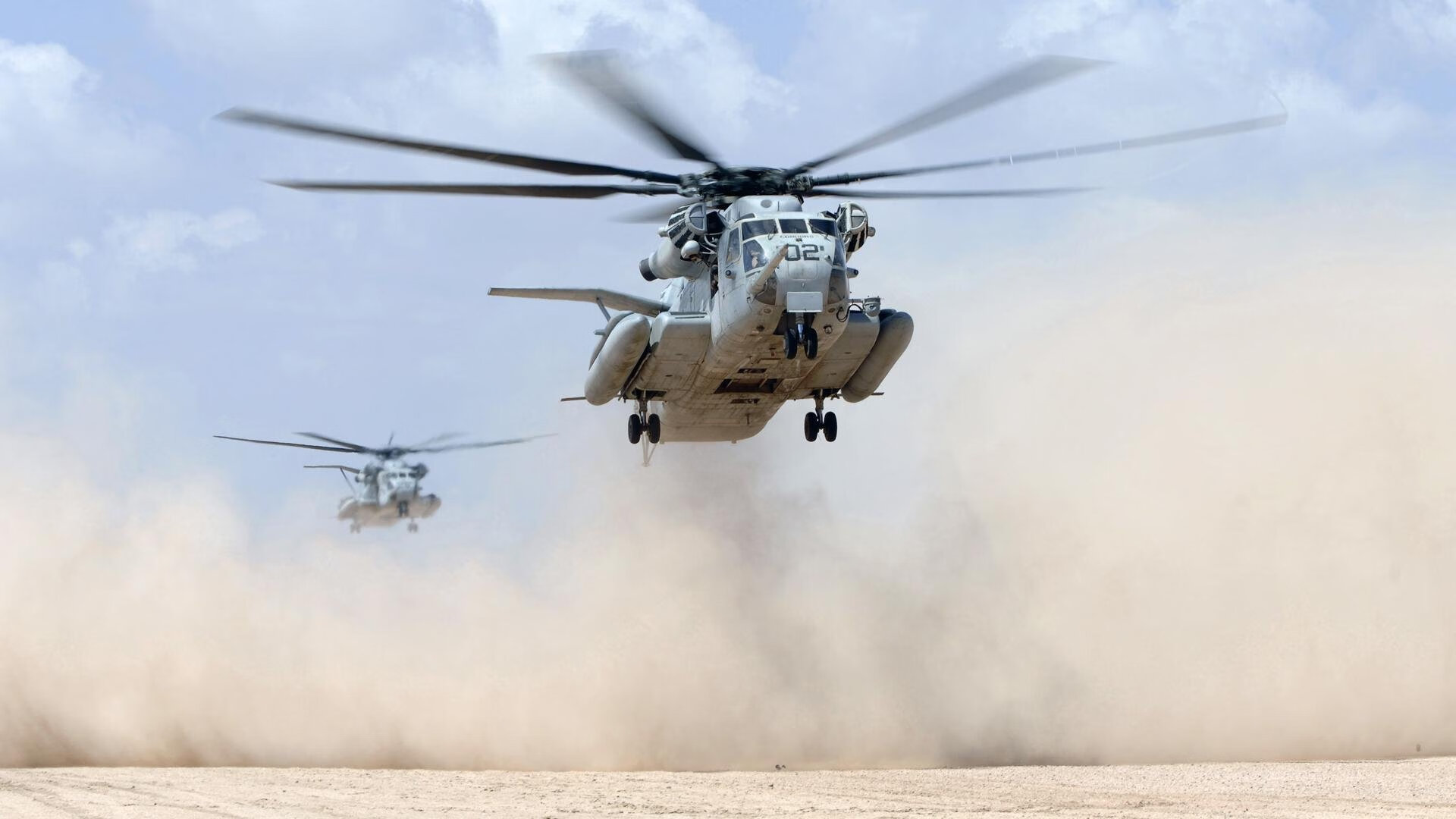 爱游戏下载-跨界唯一性，库尔图瓦从巴黎足球突围到F1揭幕战接管的传奇