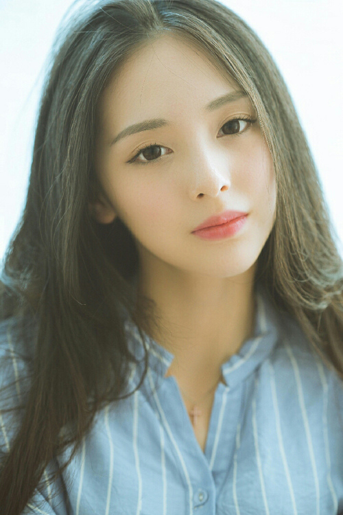 双重封锁,从球场铁幕到门线神话—拉齐奥的政治博弈与库尔图瓦的终极防线